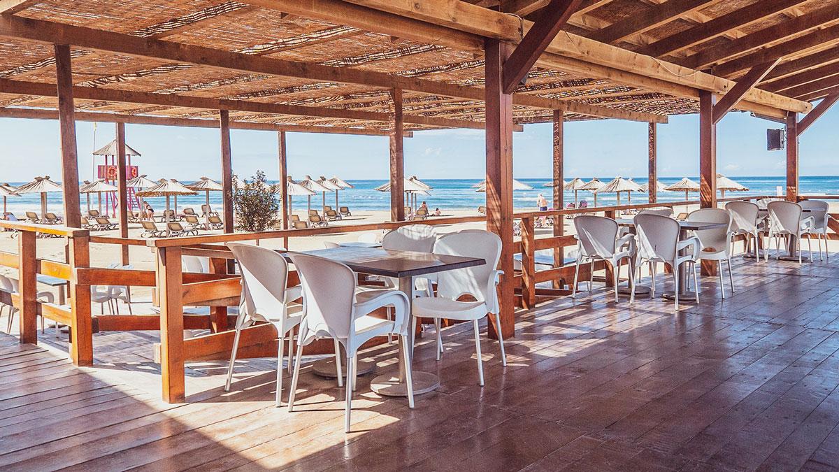 Tiara Holidays - Azul Beach Resort by Karisma - marley lounge beach bar
